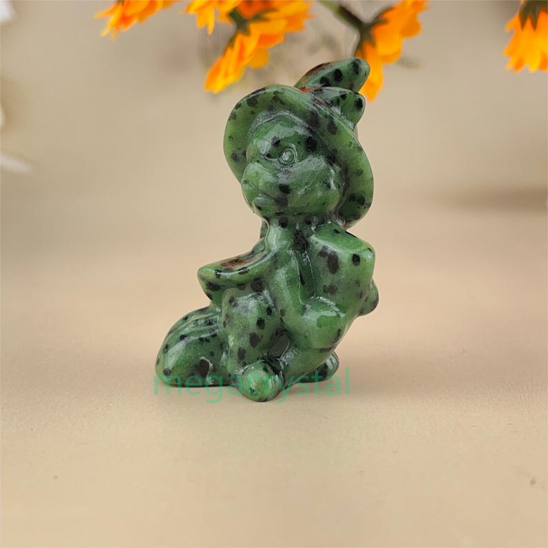 Natural Crystal Halloween Witch Cat Carved Healing Crystal Crafts