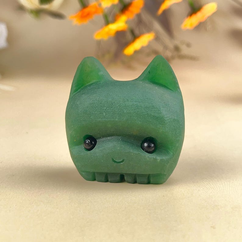 Sculpture en cristal de guérison avec visage de hérissons, amis chats en cristal