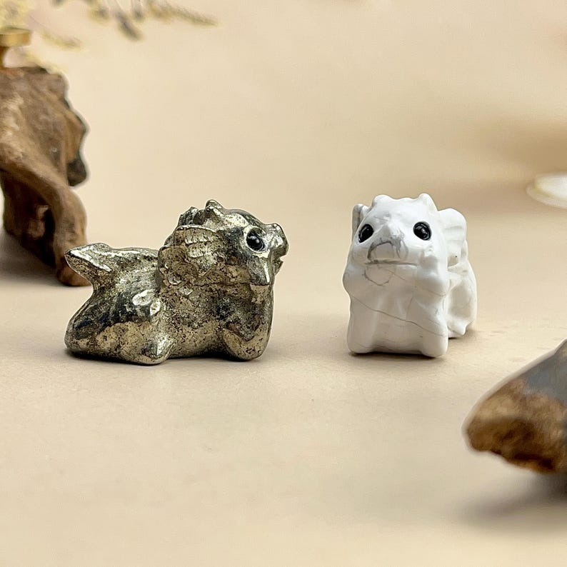 Small Crystal Dragon With Eyes Crystal Carved Healing Crystal Crafts Gemstone Pet