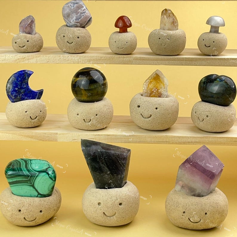 Mystère fait main en argile Crystal Buddies cristal naturel bureau animal avec visage cadeau base en argile polymère