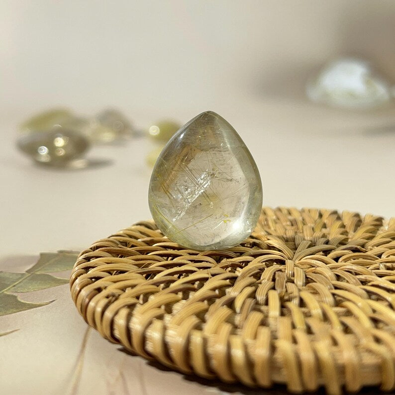 Small Crystal Golden Rutilated Quartz Tear Drops Crystal Carved Healing Crystal Crafts Gemstone Pet