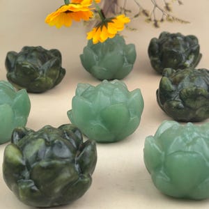 1pcs Green Jade Or Green Aventurine Artichokes/Thistle Carved Healing Crystal Crafts Gemstone Carvings