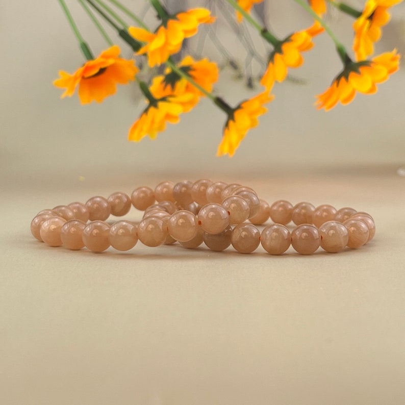 6/8/10mm Peach Moonstone Crystal Bracelets Stretch Gemstone Bracelets Handmade Healing Crystal Crafts