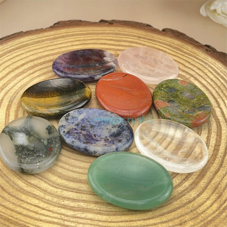Natural Crystal Oval Stones/Worry Stones Healing Crystal Crafts Anti stress tool