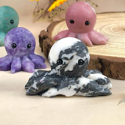 Natural Crystal Octopus Buddies Hedgehogs Healing Crystal Carving With Face Crystal Pet