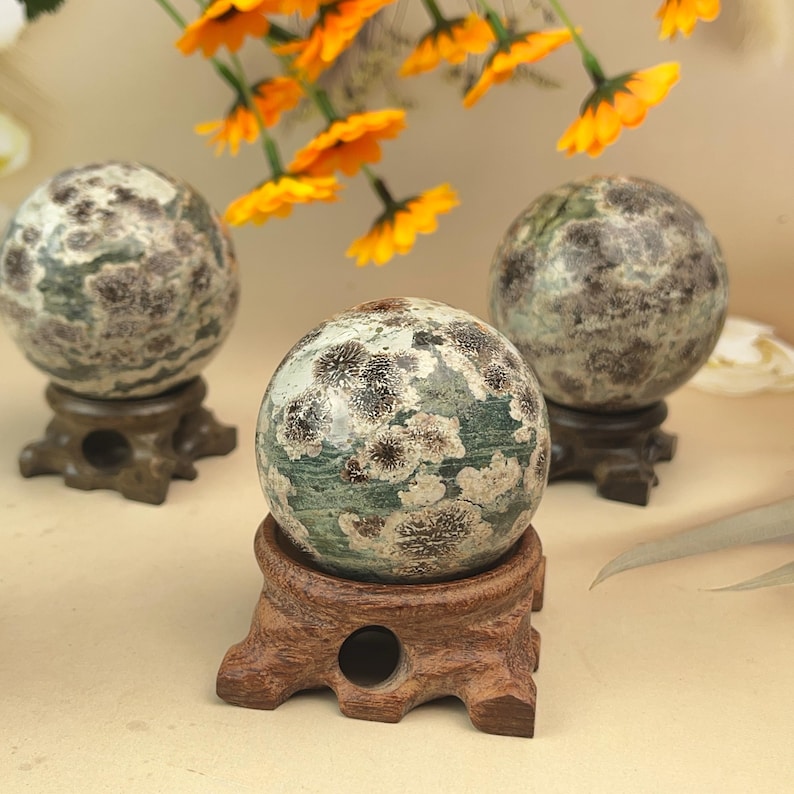 1Pcs Natural Green Sakura Jasper Spheres Healing Crystal Crafts Crystal Spheres