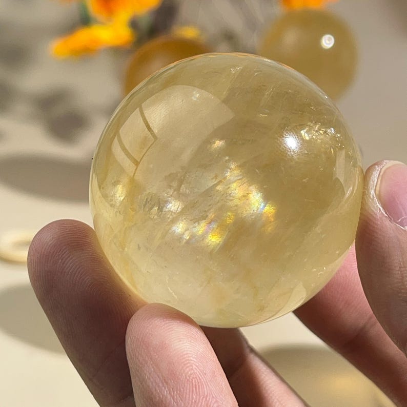 1Pcs Natural Honey Calcite Spheres Healing Crystal Crafts Crystal Spheres Gift With a Sphere holder