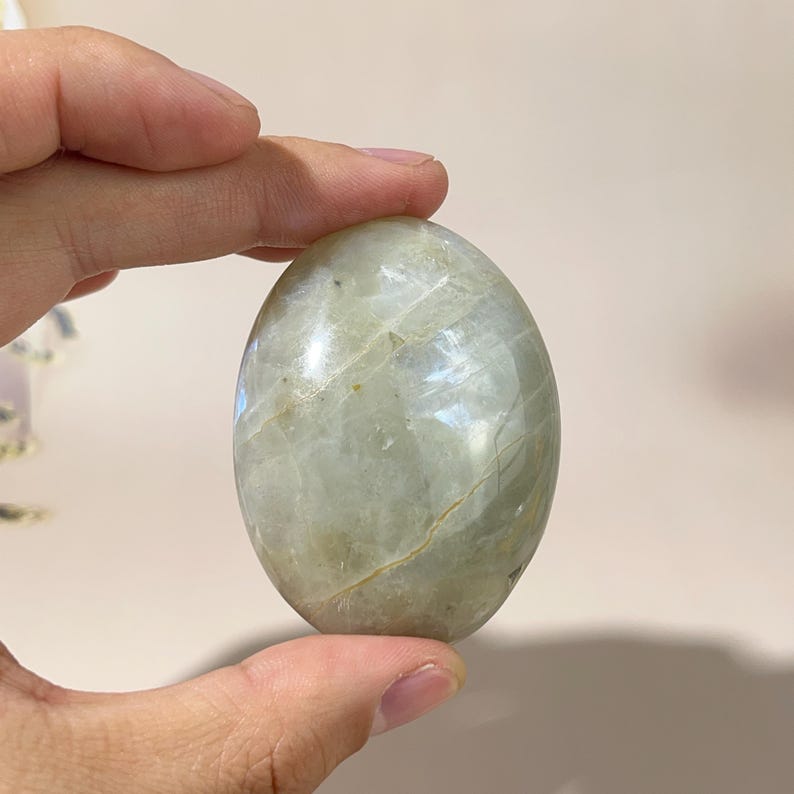 1KG Natural Green Moonstone Palm Stones Healing Crystal Crafts