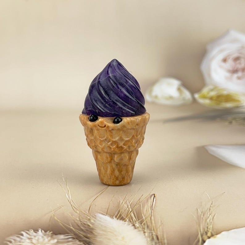 1pcs Crystal Ice Cream Cone Buddies Hedgehogs Healing Crystal Carving With Face Crystal Pet